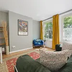 Spacious 1-Bed Apt In Islington